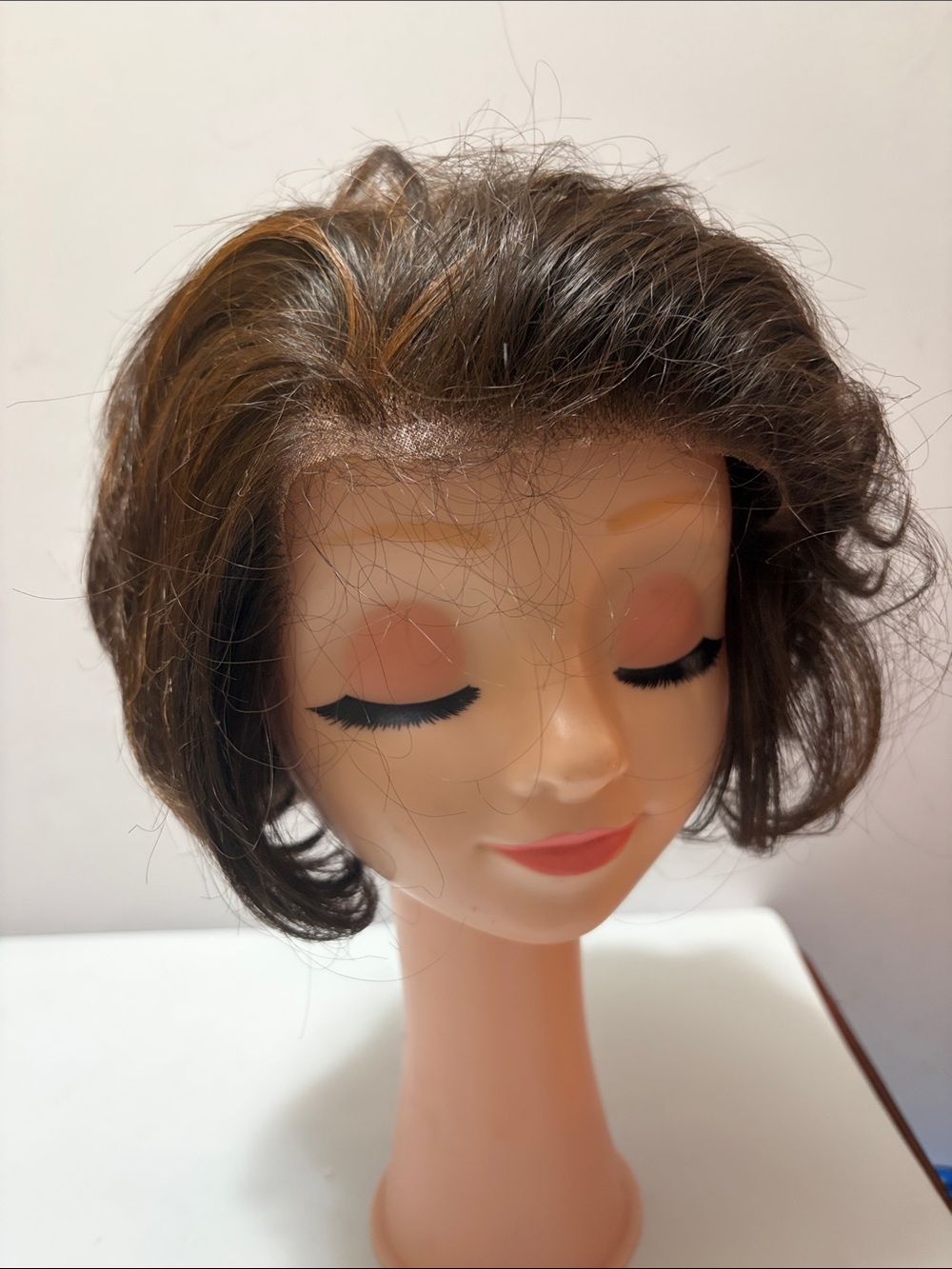 Brown Short Layered Women's Wig - Lace Front Unbranded